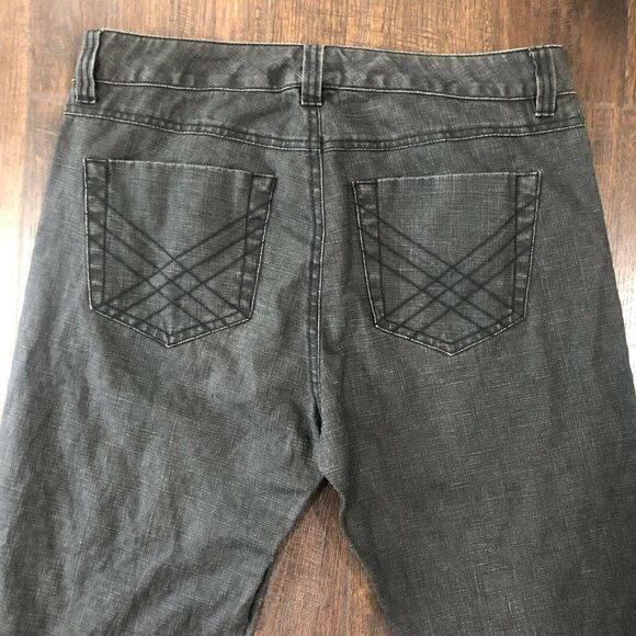 🎄CAbi Style 258 Linen Capri - Picture 4 of 8